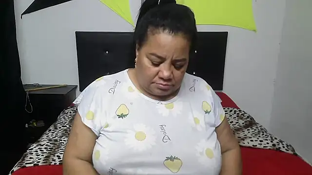 Shanttal0272 live sex cam