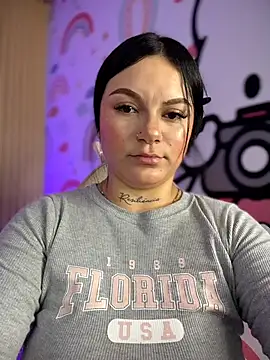 Megaan__More's cam snapshot