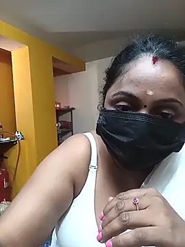 queendivya's cam snapshot