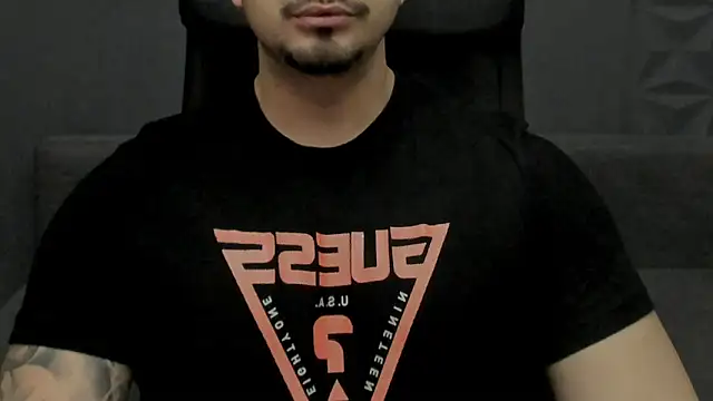 TonyWilcox live sex cam