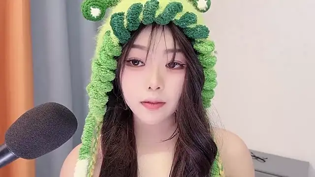 smalldaisy's cam snapshot