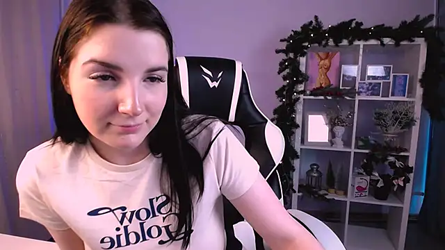 AliceChanel's cam snapshot