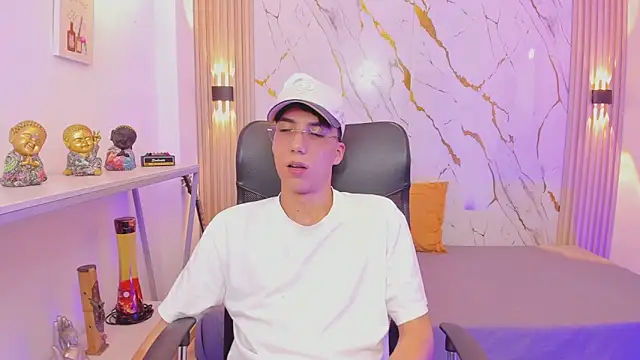 Nikolay_Gregori live sex cam