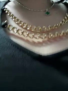 Emily-Nguyen's cam snapshot