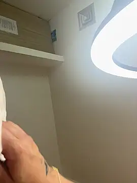 AngelinaDuvall's cam snapshot