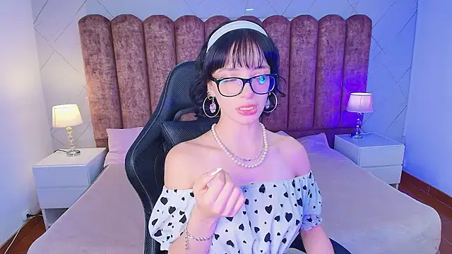 Sweet_1Angel's cam snapshot