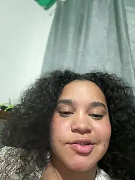 Lucy_wilson5 live sex cam