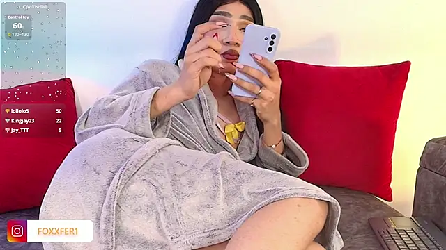 FernandaFox_'s cam snapshot