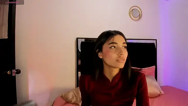 lilithTeen1_'s cam snapshot