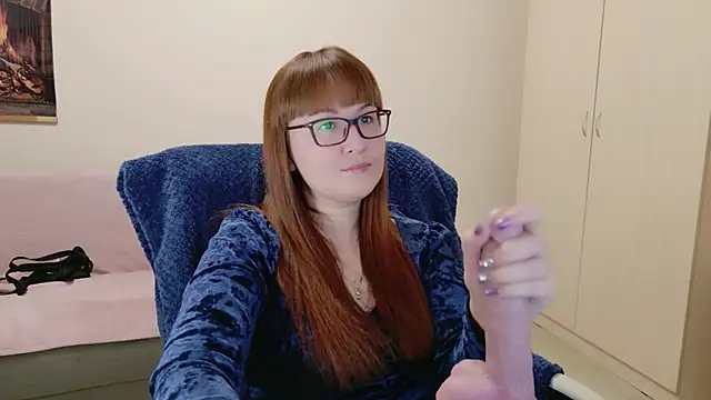 MISTRESS-FOX's cam snapshot