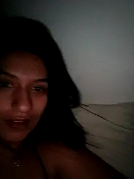 RoseeLuna live sex cam