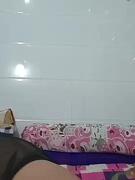 girldam95's cam snapshot