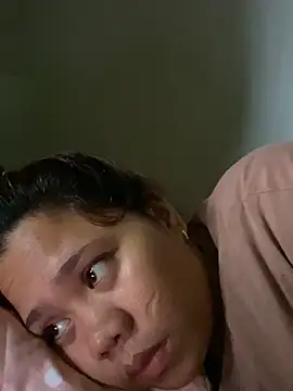 _BellaHotty_'s cam snapshot