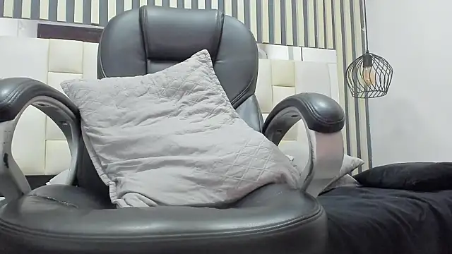 camila__herrera's cam snapshot