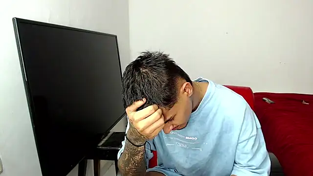 Alex_mojica live sex cam