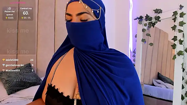 _naylaa_'s cam snapshot