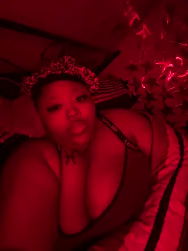 Chocolatebunnyxx96's cam snapshot