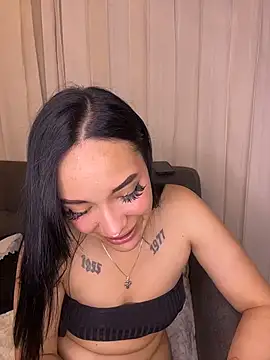 cristal__violetaa's cam snapshot