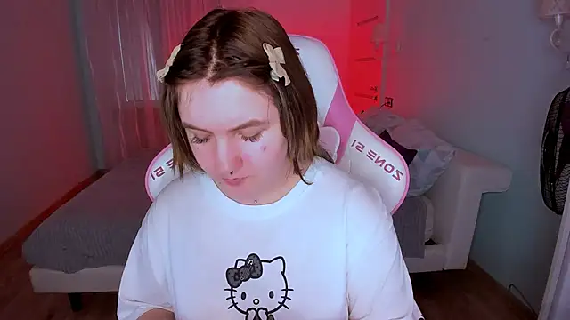 lovelyy_julia's cam snapshot