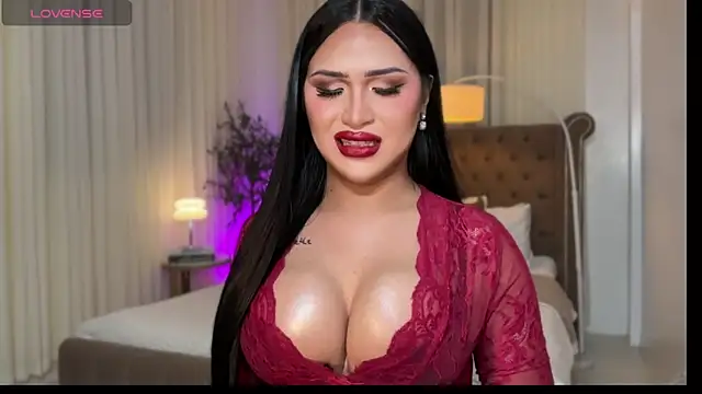 Your_Majesty_Tyra live sex cam