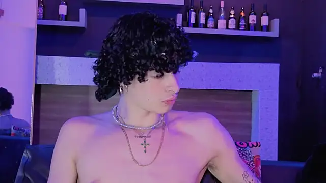 nova_salvatore live sex cam