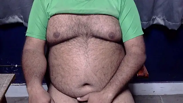 hairysubcub_70's cam snapshot