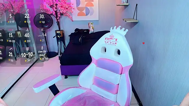 Maggy_t18's cam snapshot