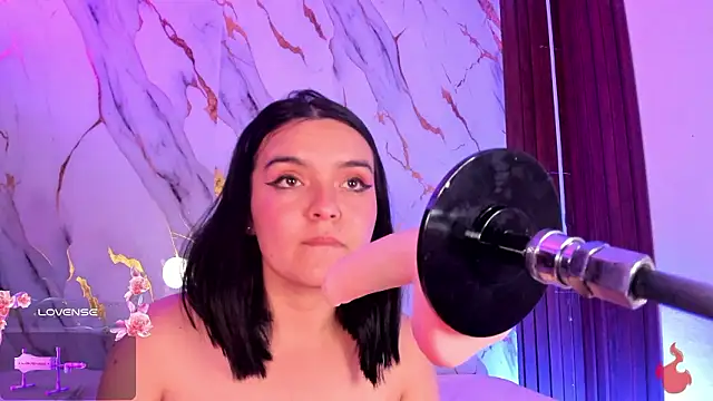 Mm0llylewis18's cam snapshot