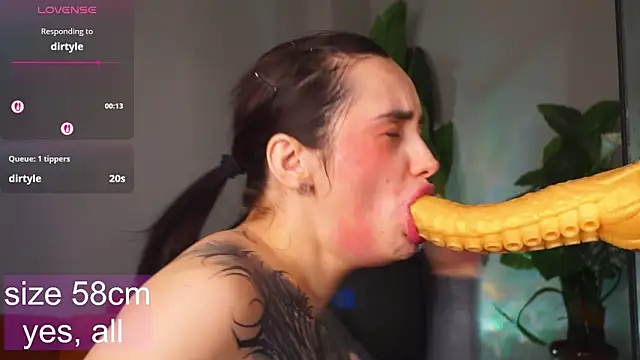 EvaCanton's cam snapshot