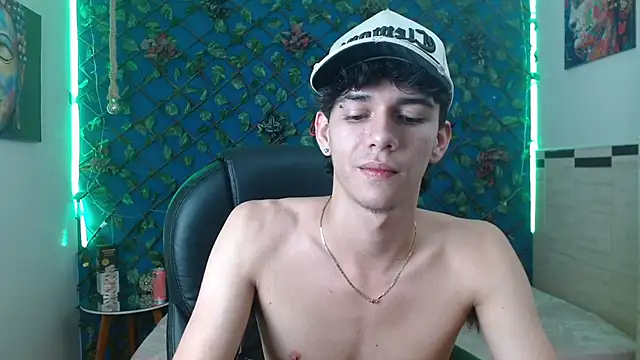 AmethystShadow17 live sex cam