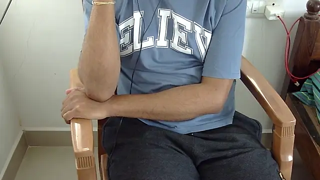 The_SHY_uncut live sex cam