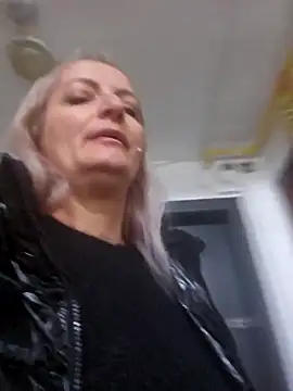 LadyTouch live sex cam