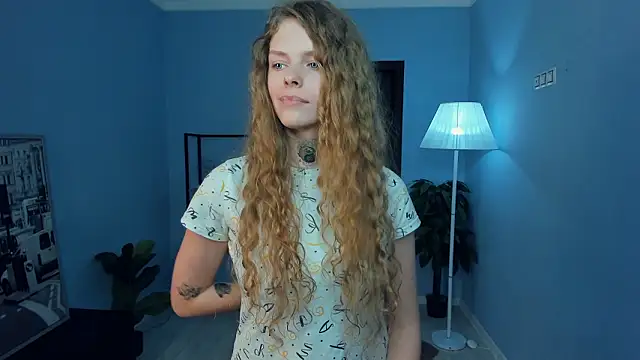 RayaNenlia's cam snapshot