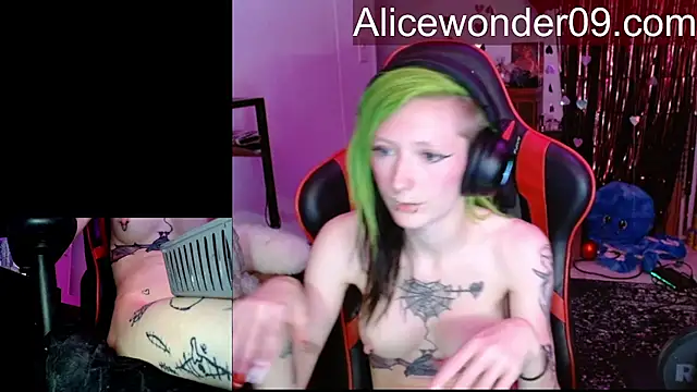 alicewonder09's cam snapshot