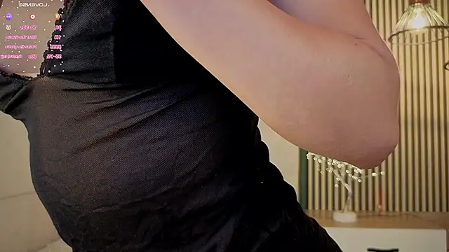 kimhilton_'s cam snapshot