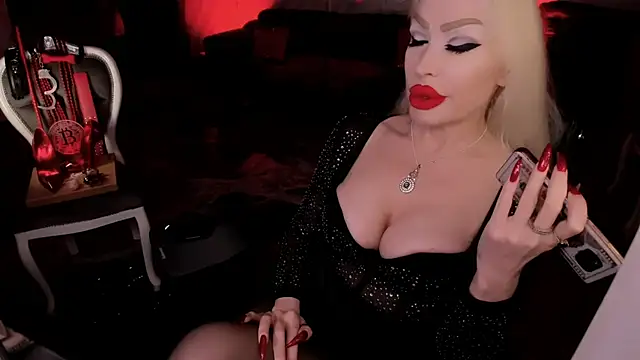 FinDomGod's cam snapshot