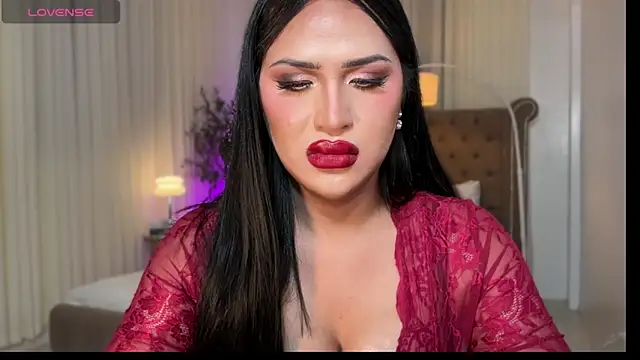 Your_Majesty_Tyra live sex cam