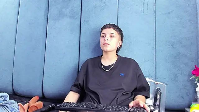 Megan_Thompson_'s cam snapshot