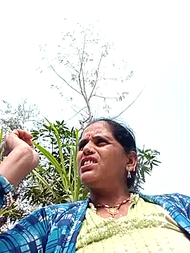 Manvi_hote's cam snapshot