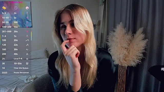 LuanaFincel's cam snapshot