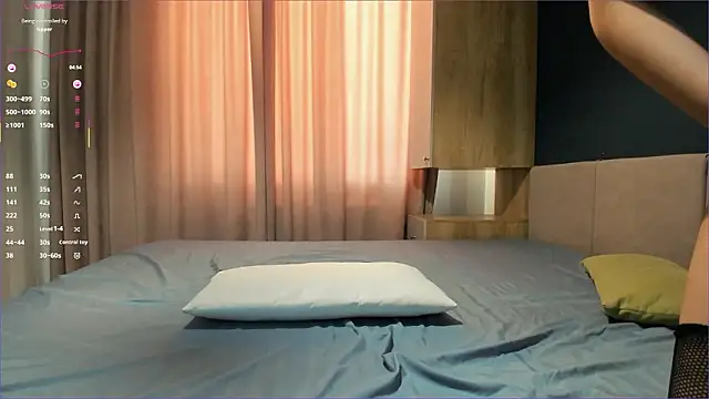 laumalove's cam snapshot