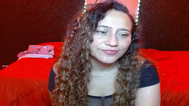 DirtyTemptation1's cam snapshot