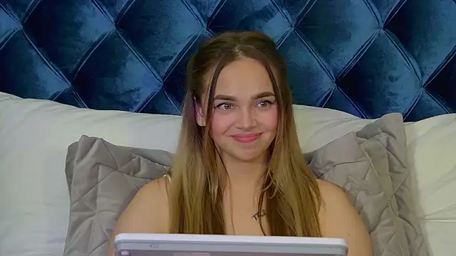 AnitaVenture's cam snapshot