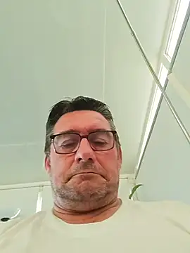 phil_truck_exhib's cam snapshot