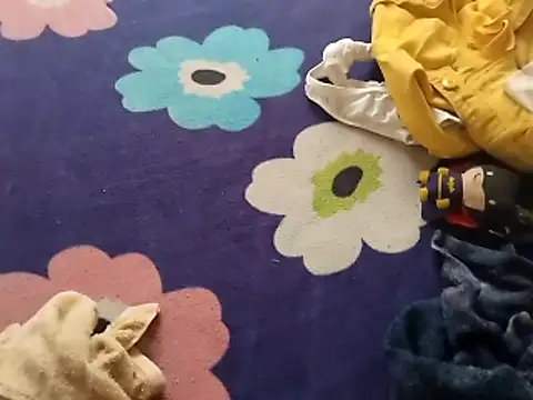 hugecrksam's cam snapshot