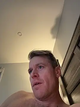 DILFiGuess1's cam snapshot