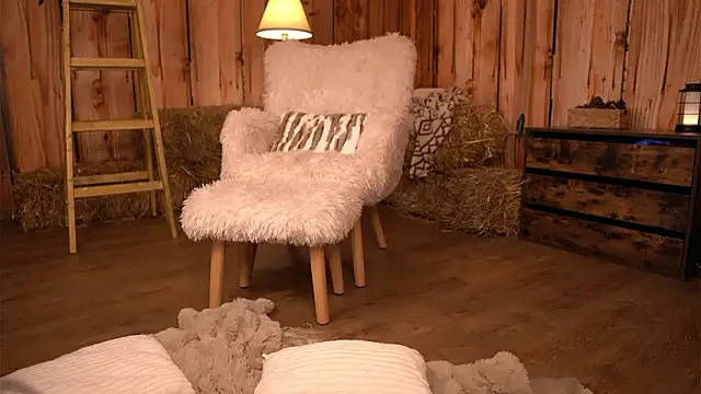 WhitneyAndrews's cam snapshot