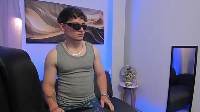 Leoo_Miller's cam snapshot