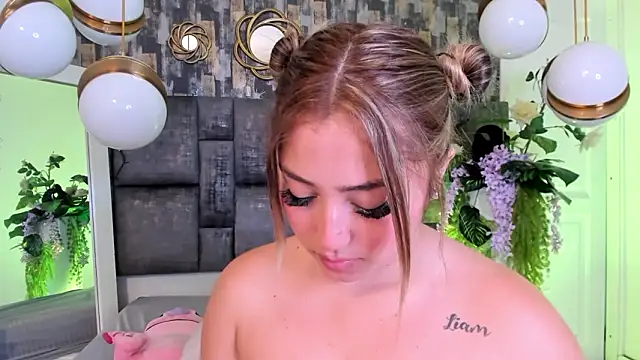 PatyLawrence's cam snapshot