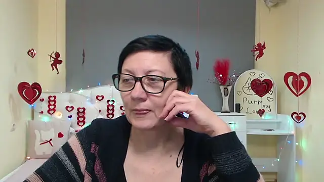 EmilyL0ve's cam snapshot